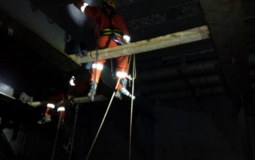 3-Schilderen-op-hoogte-rope-access-abseiltechnieken-Delfzijl1