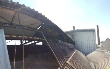 3-rope-access-monteren-op-hoogte-herstelwerk-alpinisten-e1451998729264