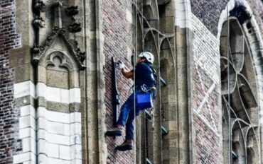 4-ATI-schilderwerk-op-hoogte-monumentenzorg-grote-kerk-dordrecht.jpg