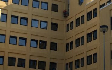 1 Abseiltechnieken ramenwassen gevelreiniging Amsterdam