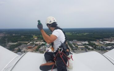 2 Abseiltechnieken reinigen op hoogte windmolens
