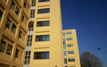 3 Abseiltechnieken ramenwessen gevelreiniging Amsterdam