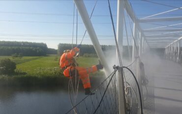 6 Abseiltechnieken brug reinigen boven water rope access