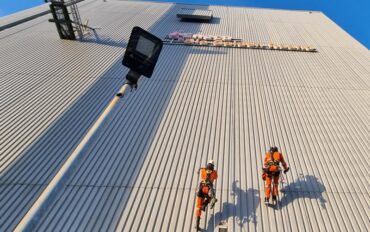 3 Gevel op hoogte inspecteren en abseiltechnieken rope access 1-800x600