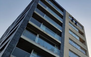 4. Abseiltechnieken rope access ramenwassen boven water