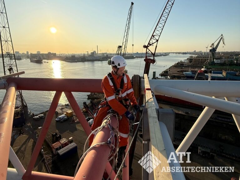 2 ATI Damen Amsterdam